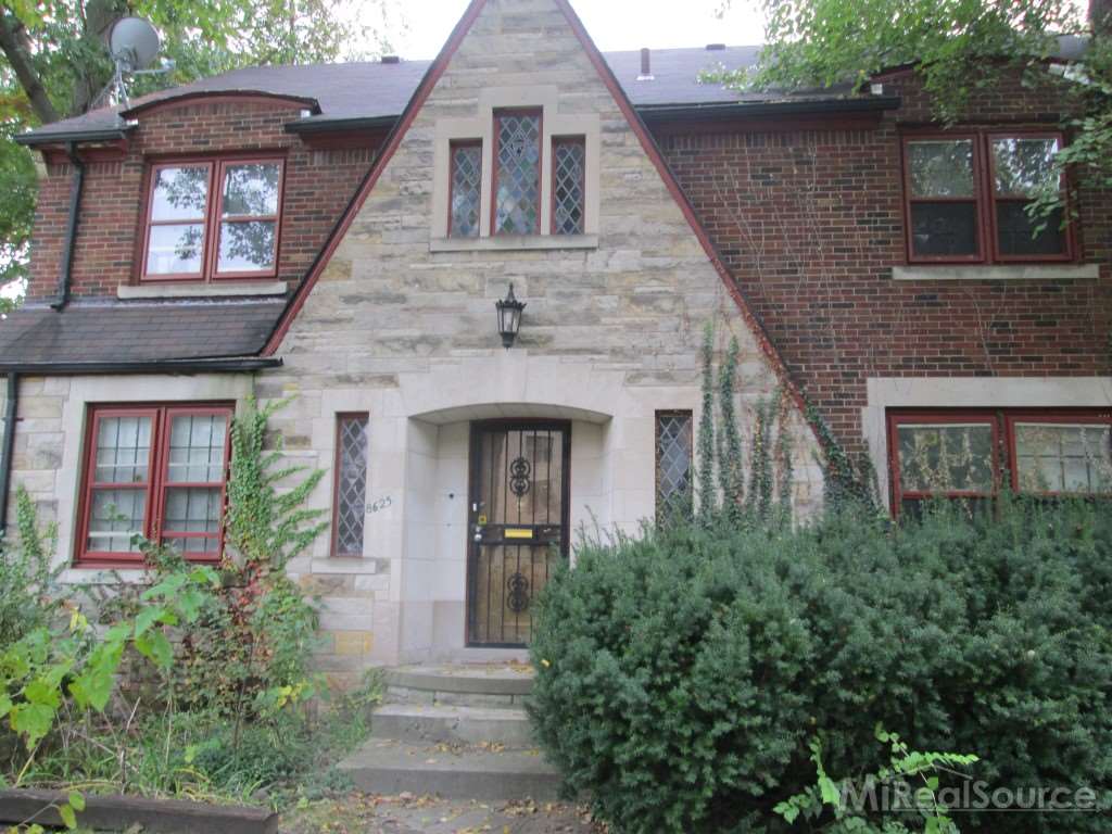 8625 Marygrove Drive, Detroit, MI 48221-2945