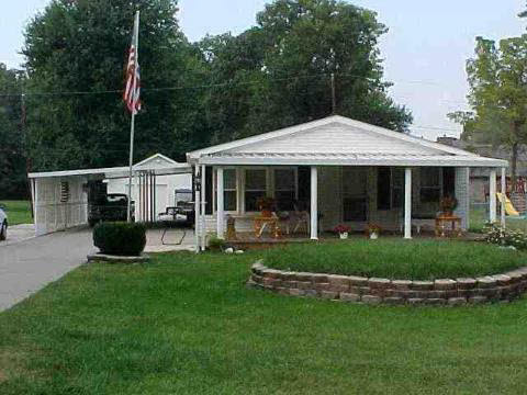 25044 Mary St, Taylor, MI 48180-2035