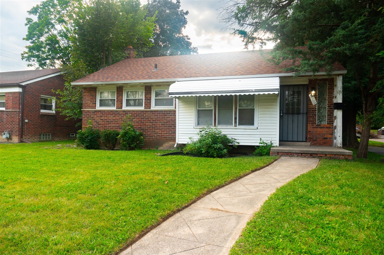 17707 Plainview Ave, Detroit, MI 48219-4232