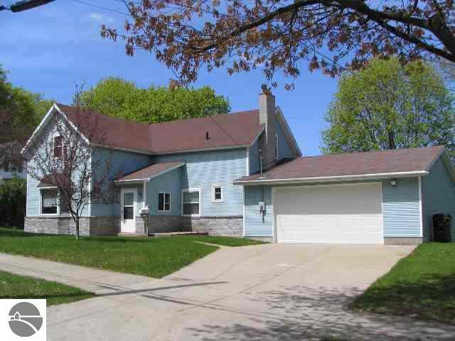 244 MARBLE ST, Cadillac, MI 49601-2608