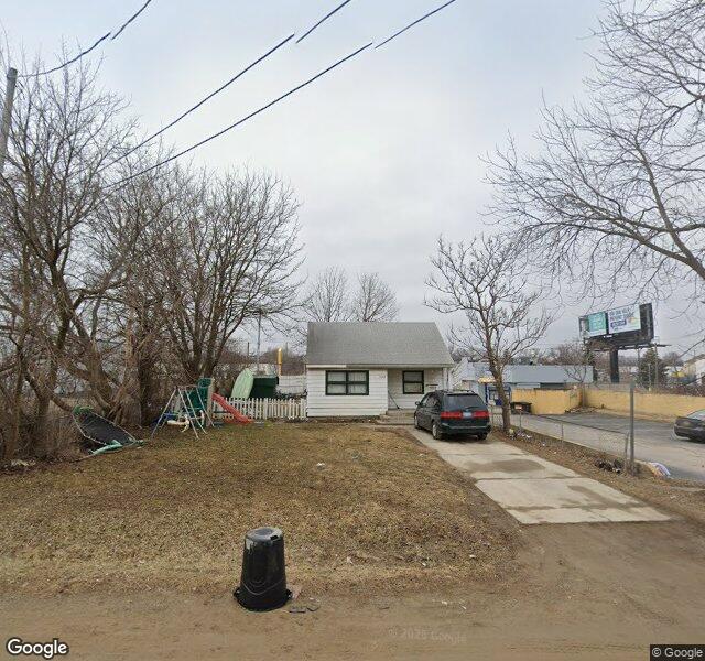 3048 Myrton St, Burton, MI 48529