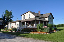 2728 W Parish Rd, Midland (bay), MI 48642-9601