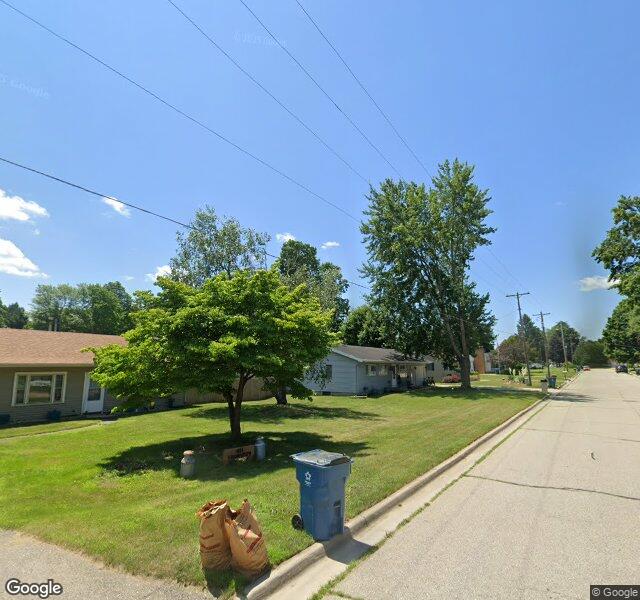 406 THORNTON ST, Middleville, MI 49333-9706