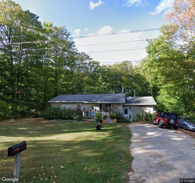 4020 Beckon Rd, Harbor Springs, MI 49740-9731