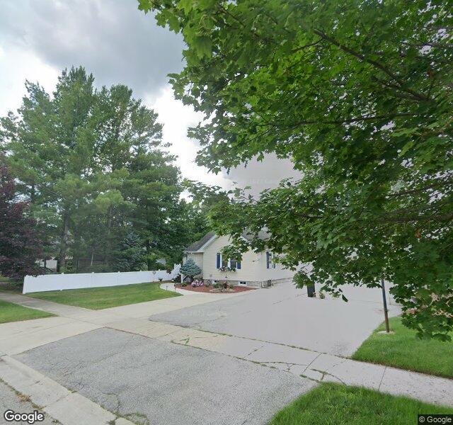 106 Plummer St, Essexville, MI 48732-1134