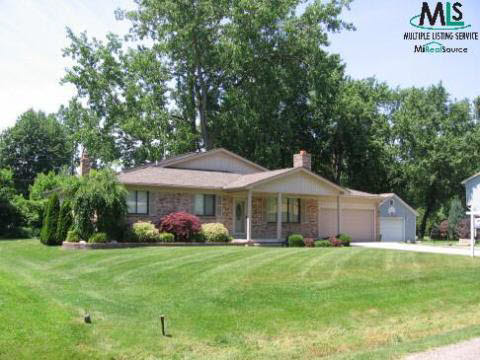 38951 Winkler St, Harrison Township, MI 48045-6307