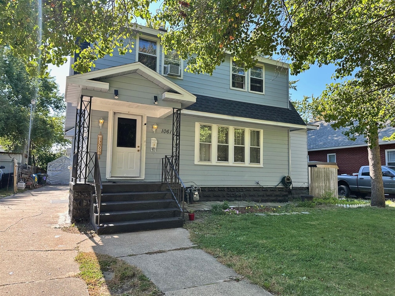 1061 W Dale Ave, Muskegon, MI 49441-2248