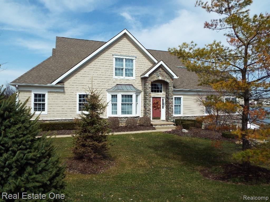 25728 Island Lake Dr., Novi, MI 48374-2174