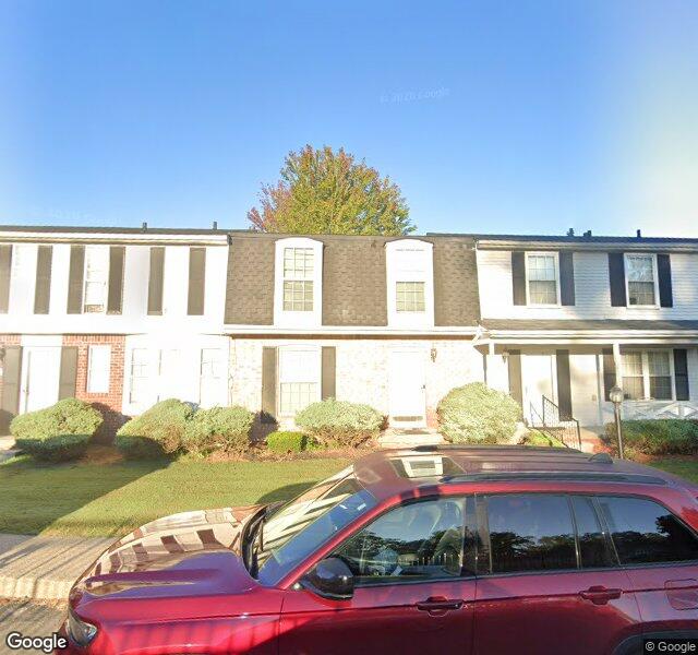 21707 Hidden Rivers Dr N, Southfield, MI 48075-1004