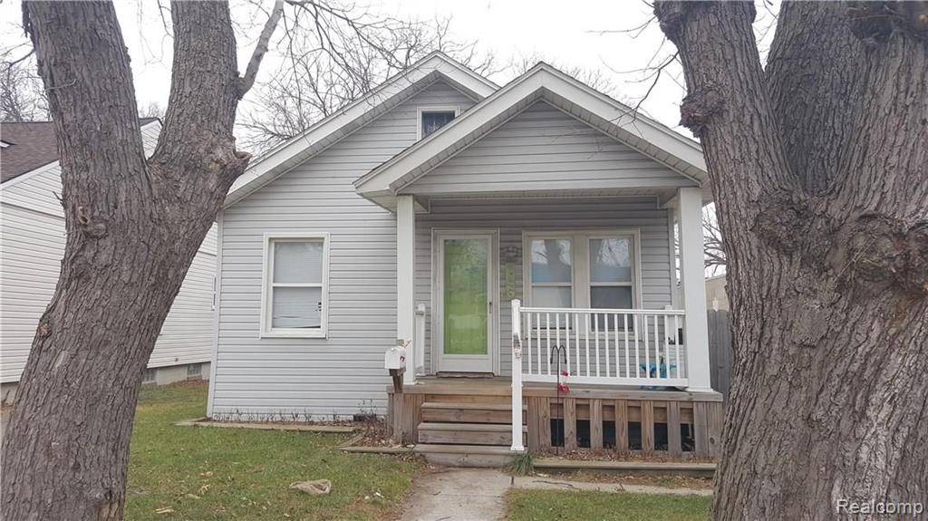 146 Farmdale St, Ferndale, MI 48220-1807