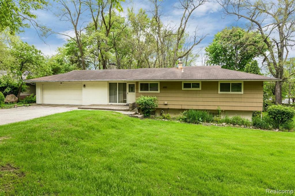 54 HILLSDALE RD, BLOOMFIELD HILLS, MI 48302-0633