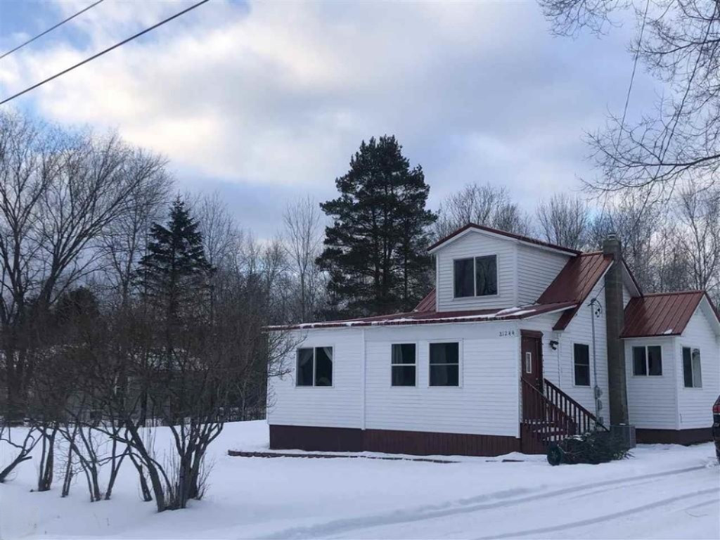 21244 W Glen St, Reed City, MI 49677-8613