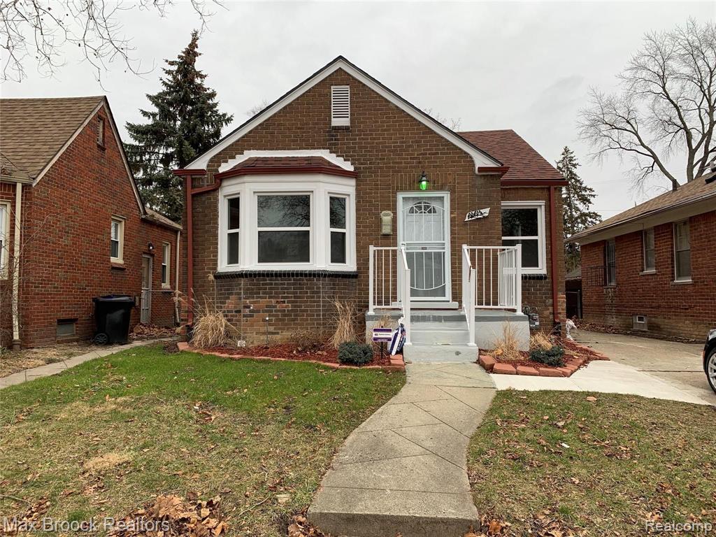 16762 Saint Marys St, Detroit, MI 48235-3653