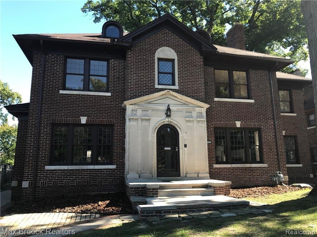 18310 Parkside St, Detroit, MI 48221-2796