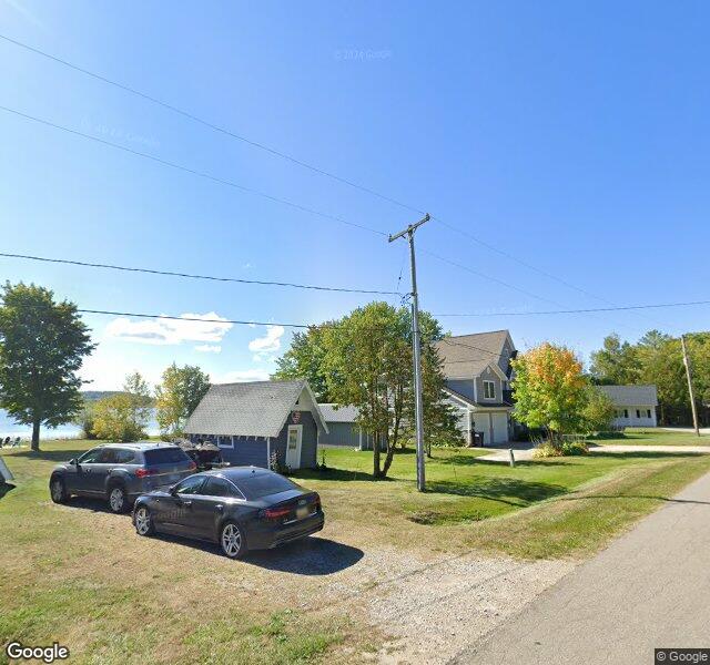 117 Mishe Mokwa Drive, Harbor Springs, MI 49740-9417