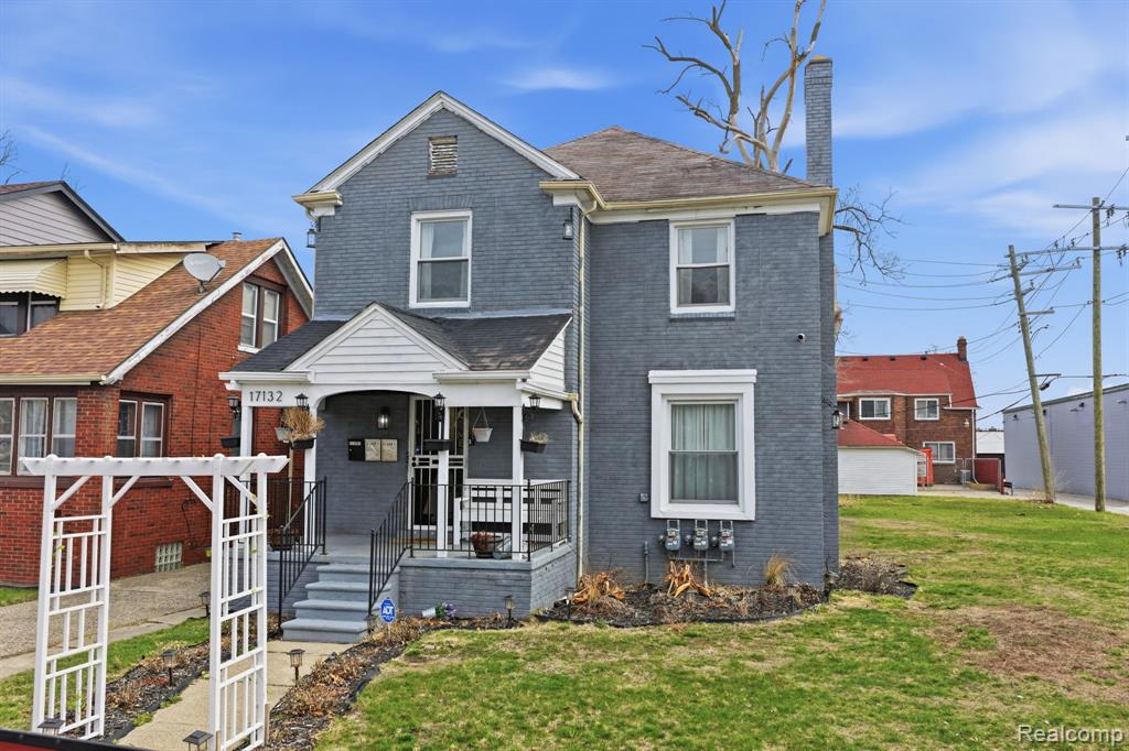 17132 Greenlawn St, Detroit, MI 48221-2535