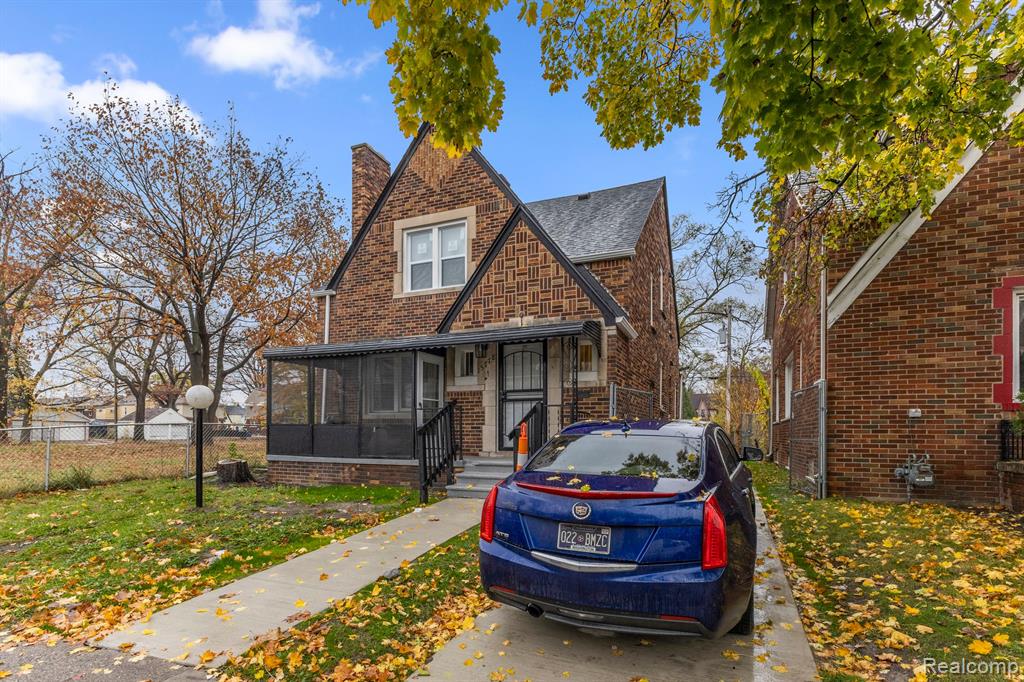 15778 Wisconsin St, Detroit, MI 48238-1120