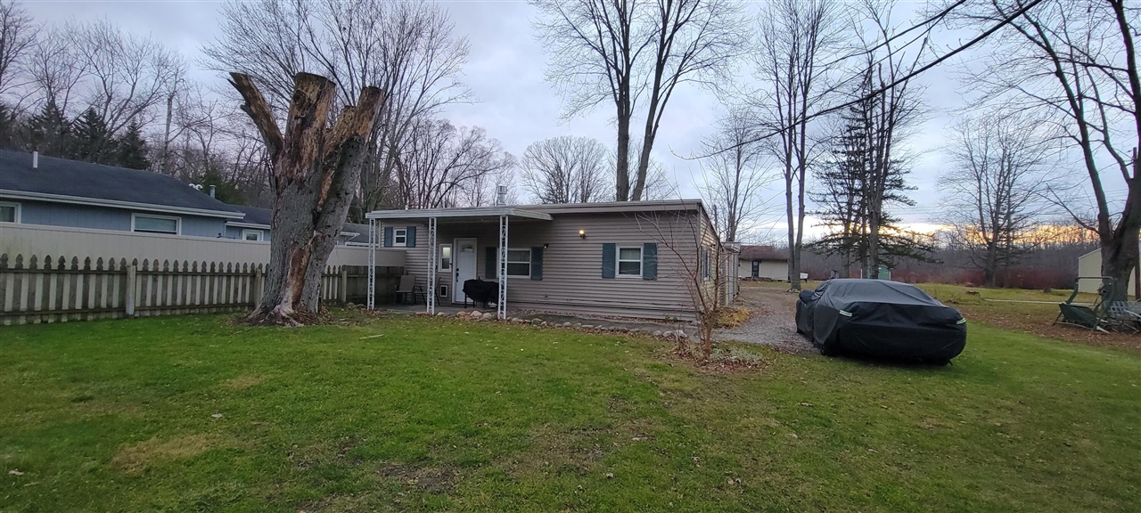 5363 Beverly Drive, Reading, MI 49274-9733