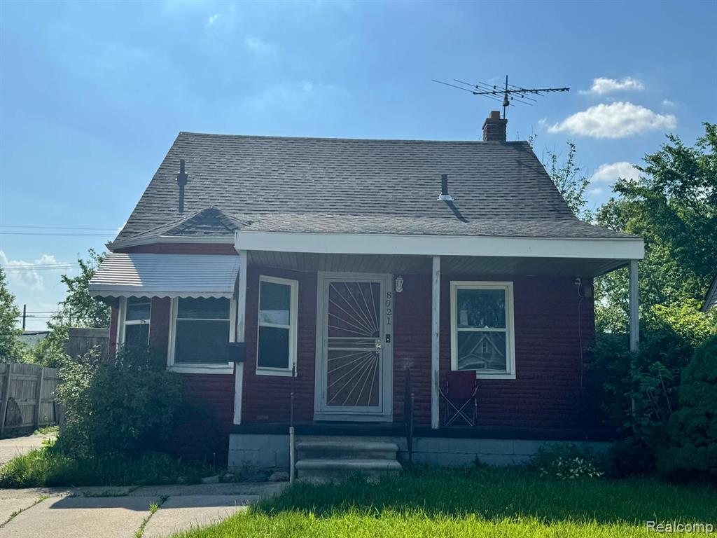 8021 Grandville Ave, Detroit, MI 48228-3351