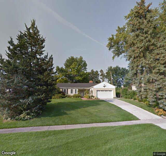 1911 Colchester Rd, Flint, MI 48503