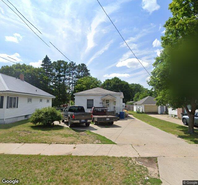 883 Farrar St, Cadillac, MI 49601-1357
