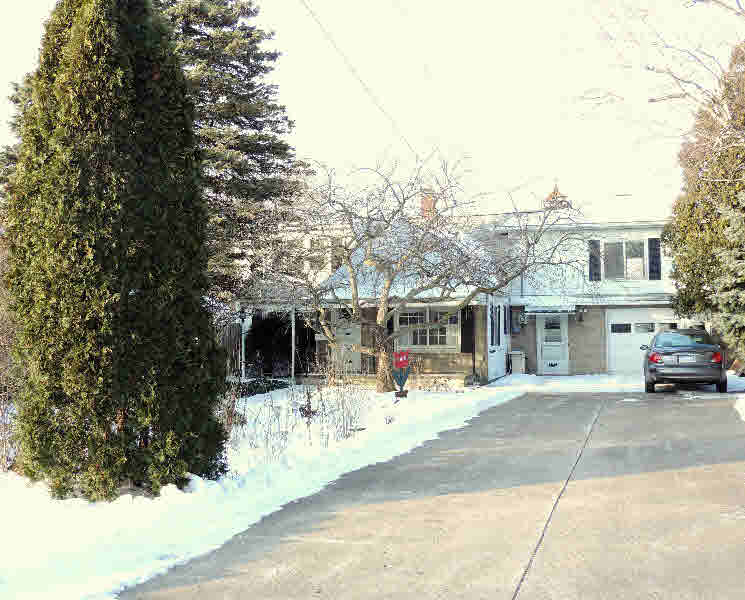 1103 N Wenona St, Bay City, MI 48706