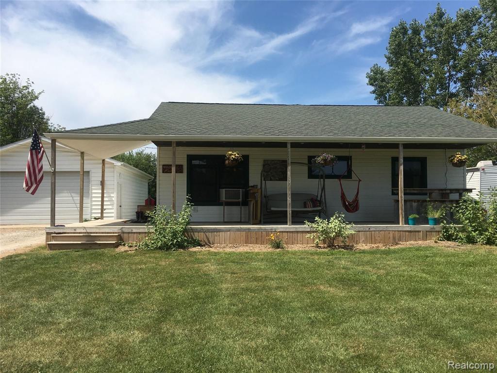 8311 N Jennings Rd, Mount Morris, MI 48458