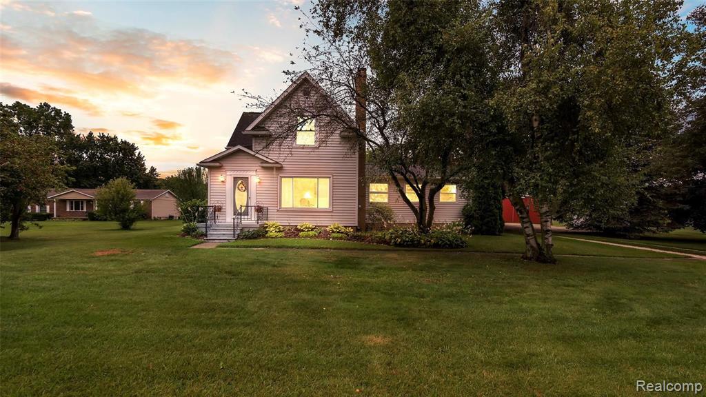 9165 Grand Blanc Rd, Gaines, MI 48436