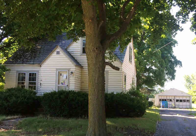 2586 Midland Rd, Bay City, MI 48706