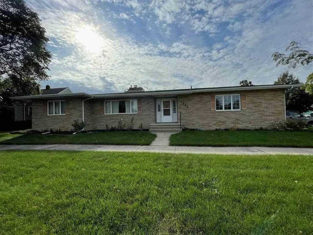 1600 S Sheridan St, Bay City, MI 48708