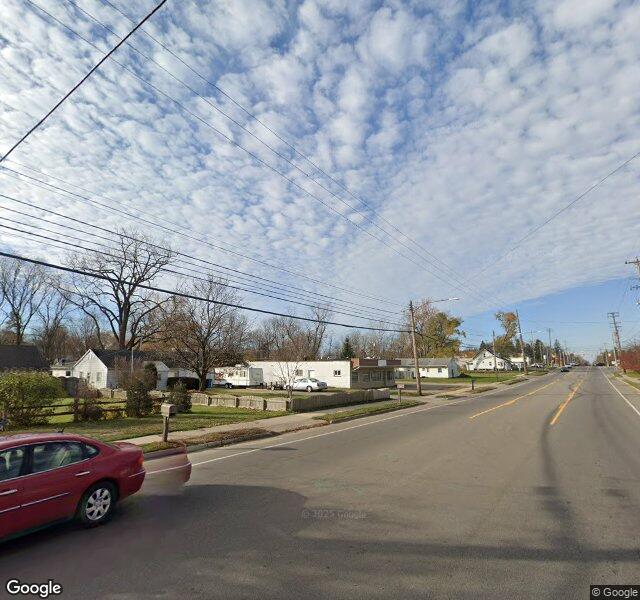 923 W Jolly Rd, Lansing, MI 48910-5303