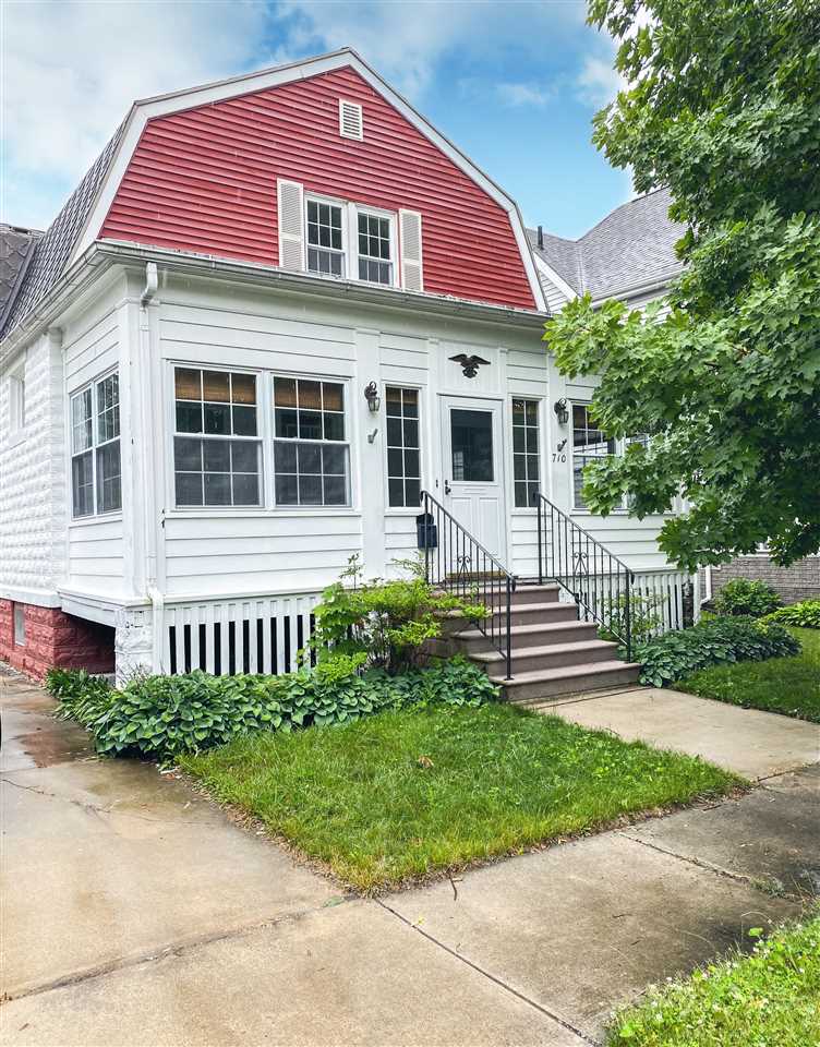 710 N Linn St, Bay City, MI 48706