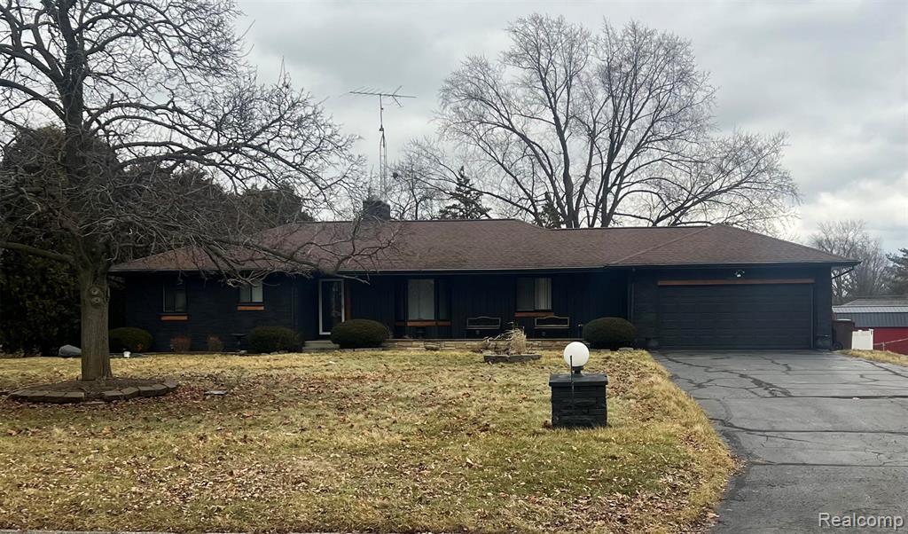3021 Keith Dr, Flint, MI 48507