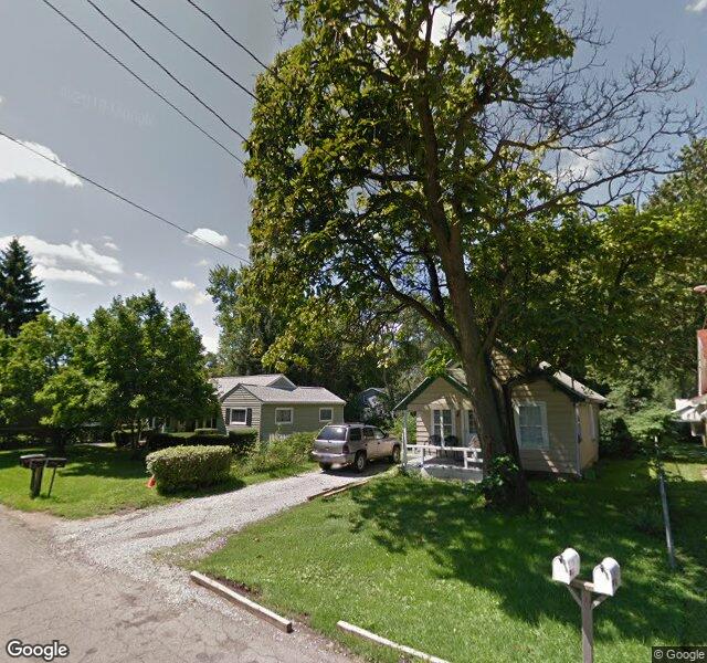 2906 Cynwood Street, Lansing, MI 48906-2808