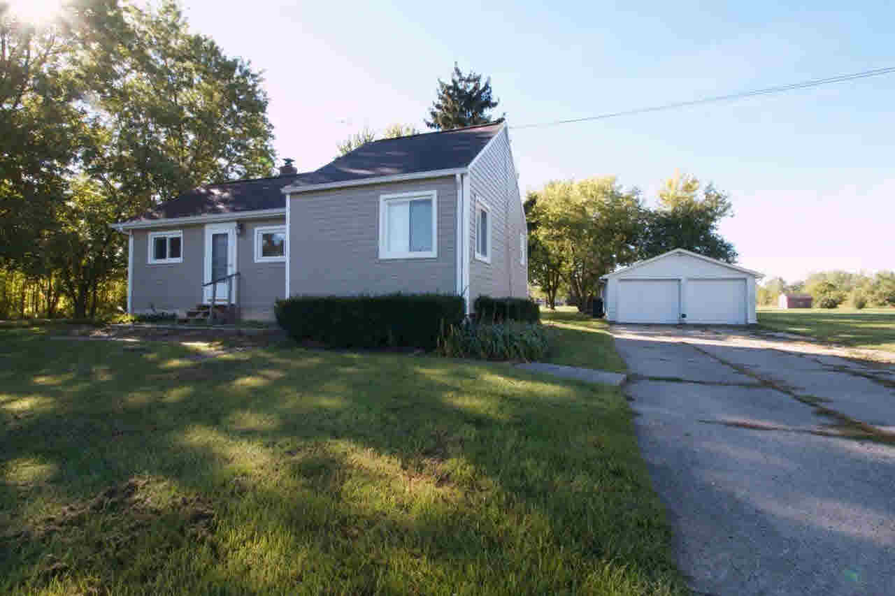3169 W Stanley Rd, Mount Morris, MI 48458