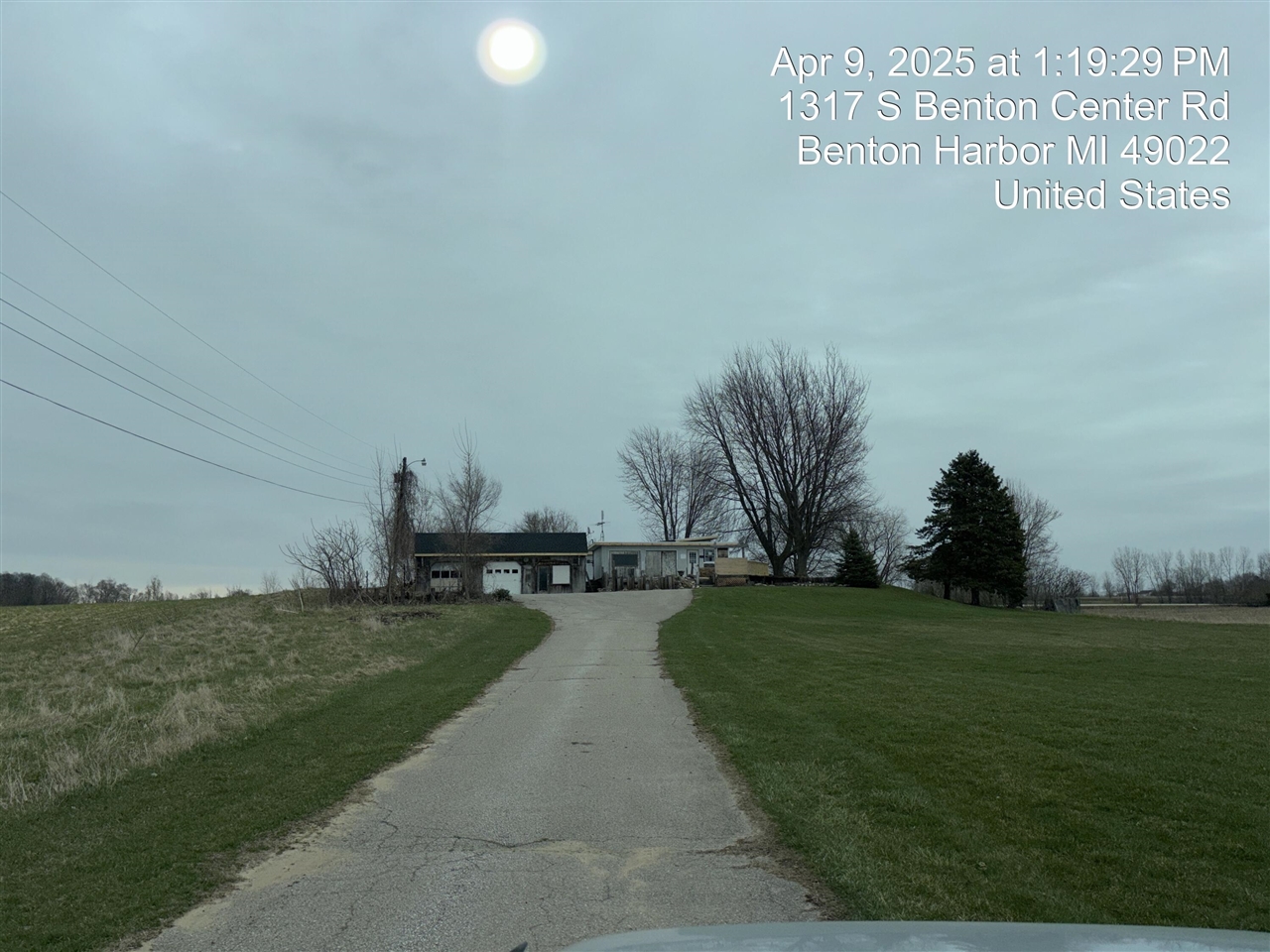 1317 Bent Dr, Flint, MI 48504