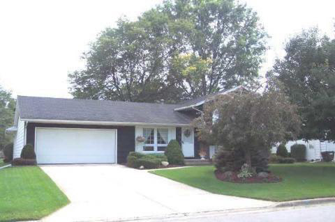 3833 Deerfield Dr, Jackson, MI 49203-1106