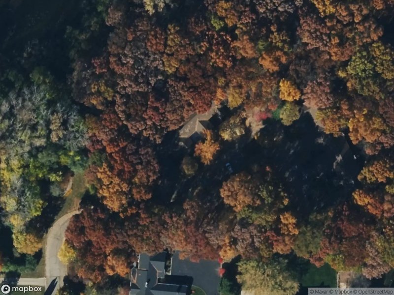 4120 Lake Forest Lane, Kalamazoo, MI 49008-3371