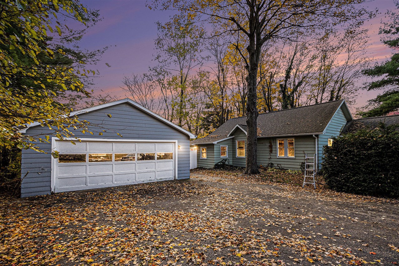 3519 W MILHAM AVE, Portage, MI 49024-1032