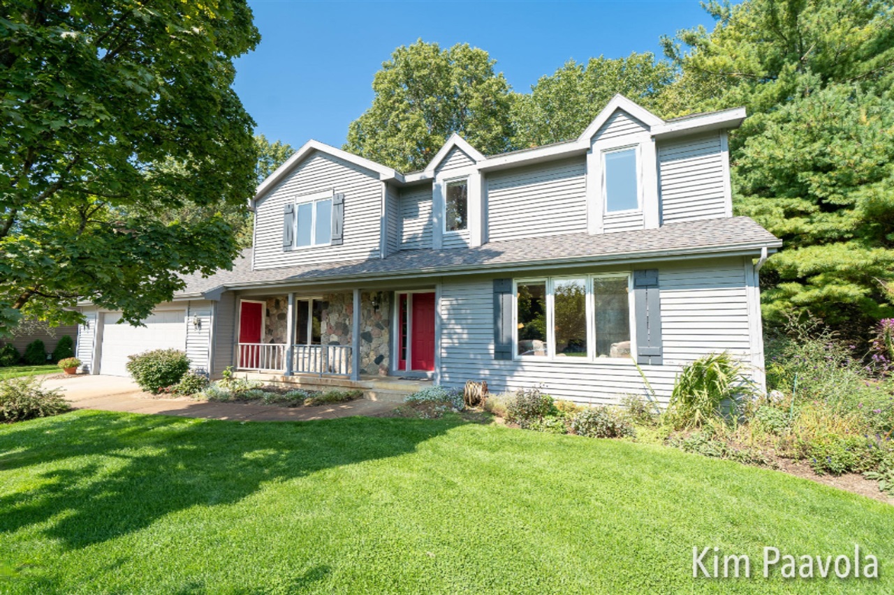 6465 Brookhills Ct SE, Grand Rapids, MI 49546