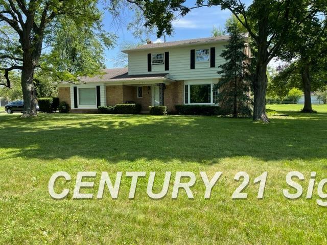 5140 N McKinley Rd, Flushing, MI 48433-2915