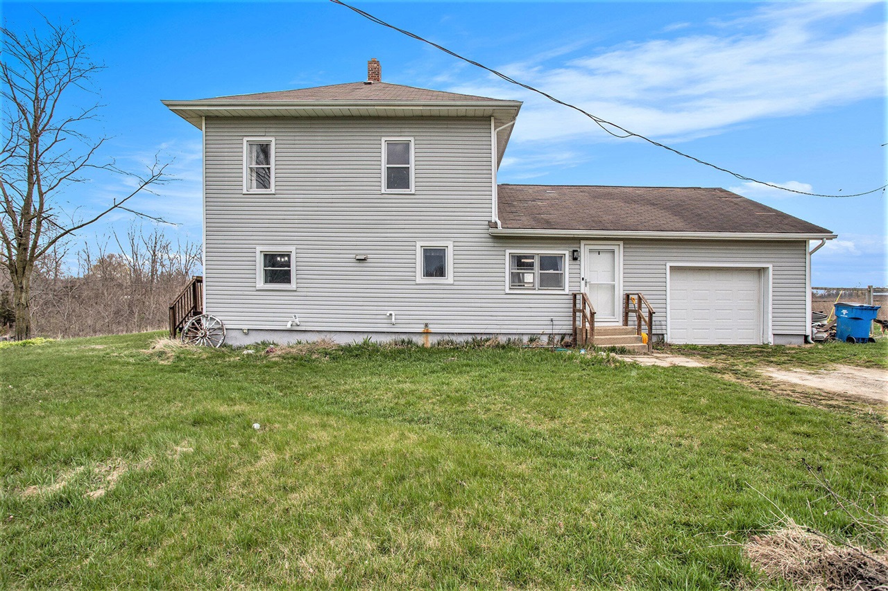 13627 Cadmus Road, Hudson, MI 49247-9751