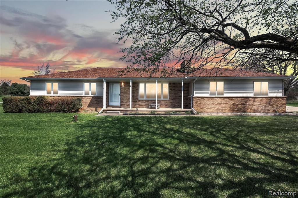 3040 W COON LAKE RD, Howell, MI 48843-8938