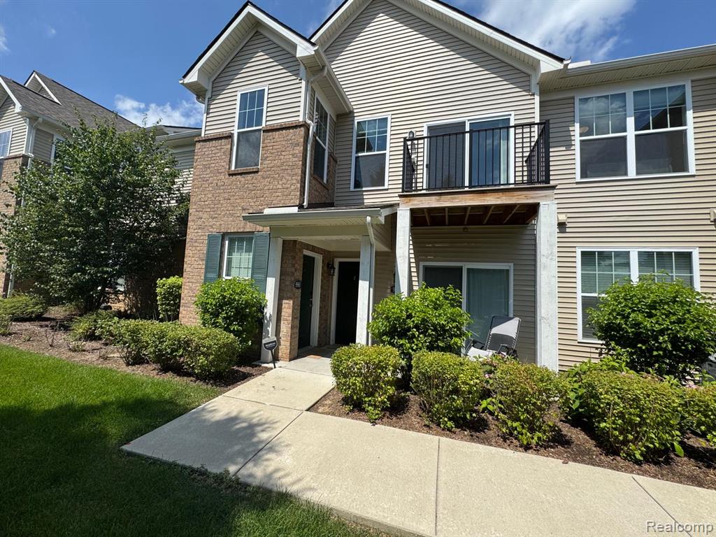 9960 Ridge Run St, Howell, MI 48855-6319