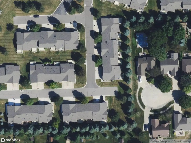 41816 Greenwood Ln, Clinton Twp, MI 48038-5229