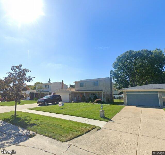 35671 Bonneville Dr, Sterling Heights, MI 48312-3901