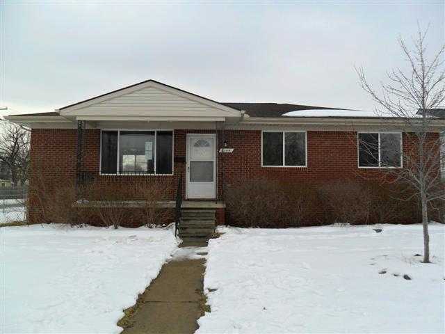 8144 Essex Ave, Warren, MI 48089-1665