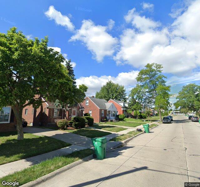 15361 Sprenger Ave, Eastpointe, MI 48021-3609