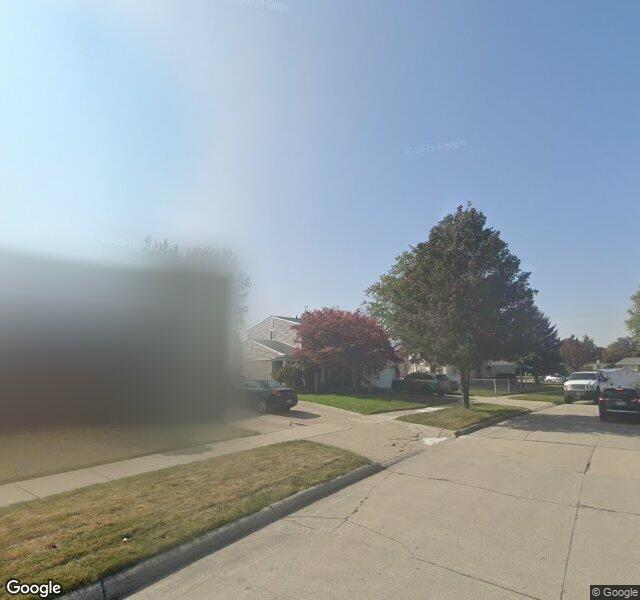 15141 Elderwood Drive, Warren, MI 48088-3315