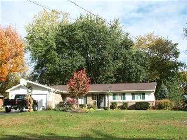 8114 Mohawk Trail, Temperance, MI 48182-9289